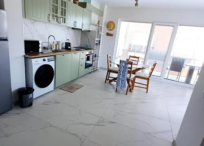 Апартамент On The 7 Созопол