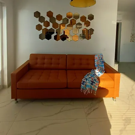 On The 7 Apartment