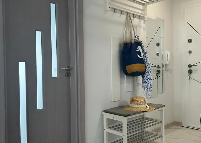 On The 7 * Созополь